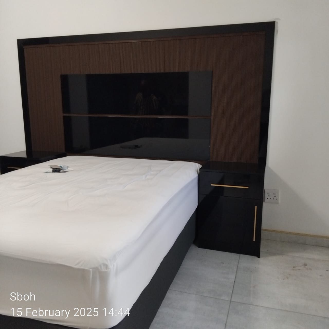 Gallery 7